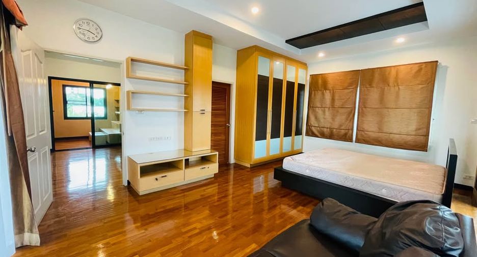 For rent 7 ベッドルーム house in Chatuchak, Bangkok
