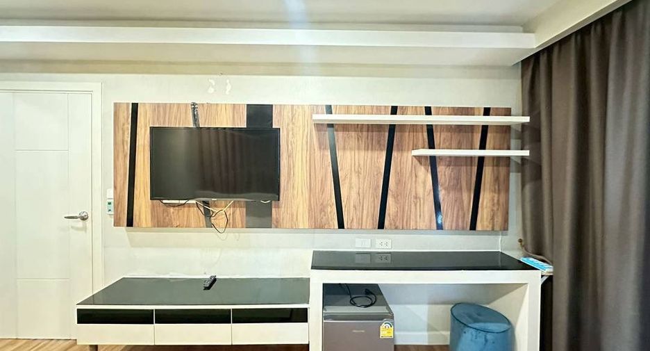 For rent 2 bedrooms condo in Bang Lamung, Chonburi