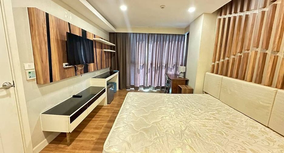 For rent 2 bedrooms condo in Bang Lamung, Chonburi