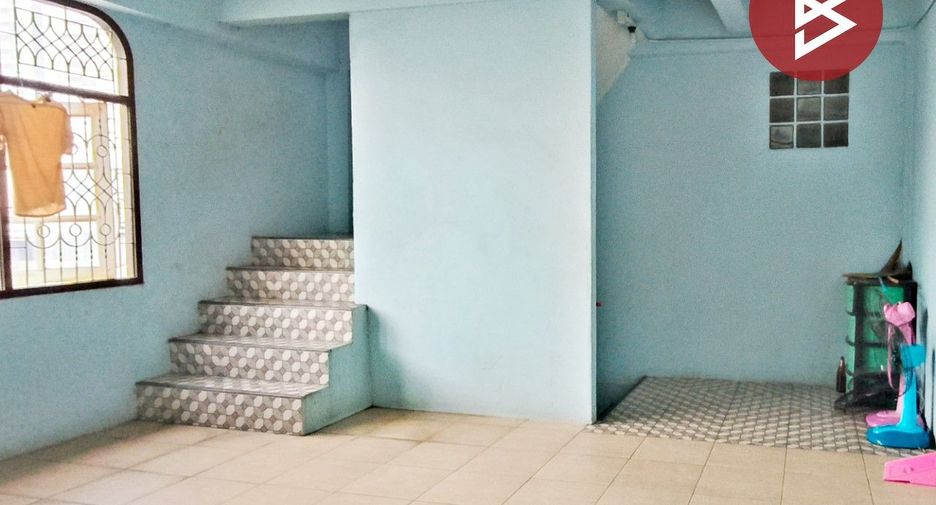 For sale 18 bedrooms retail Space in Bang Phlat, Bangkok