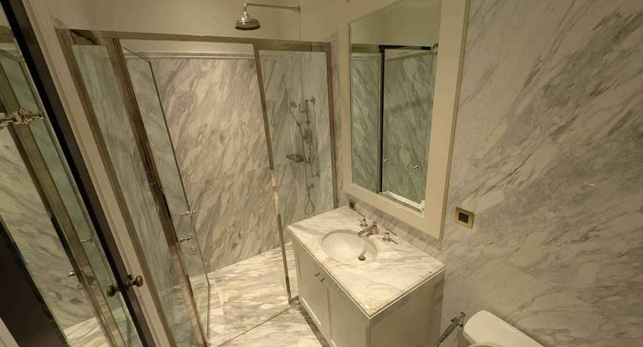 Wohnung zur Miete mit 3 Zimmer in Pathum Wan, Bangkok