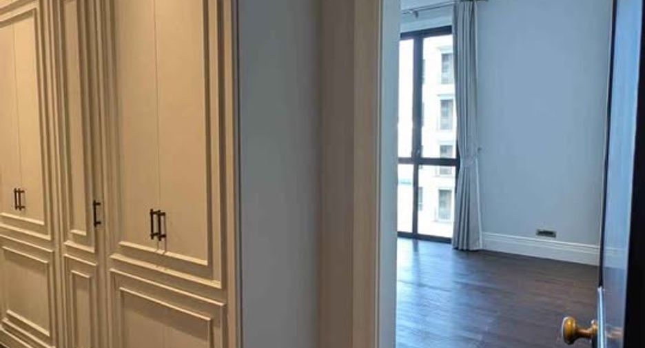 Wohnung zur Miete mit 3 Zimmer in Pathum Wan, Bangkok
