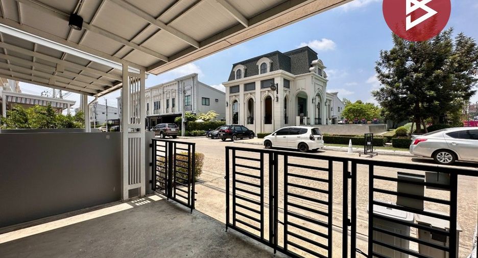 For sale 3 bedrooms townhouse in Bang Phli, Samut Prakan