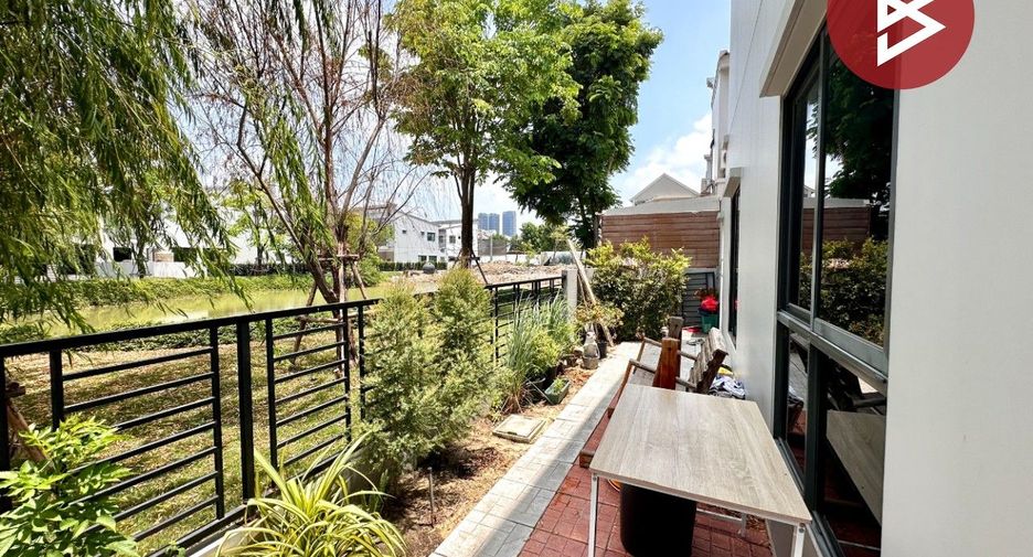 For sale 3 bedrooms townhouse in Bang Phli, Samut Prakan