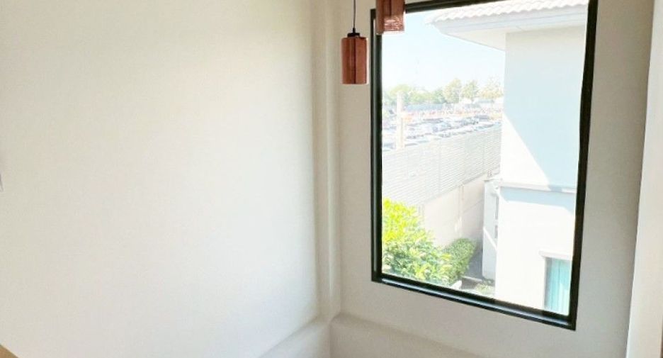 Casa en venta de 3 habitaciones en Mueang Pathum Thani, Pathum Thani