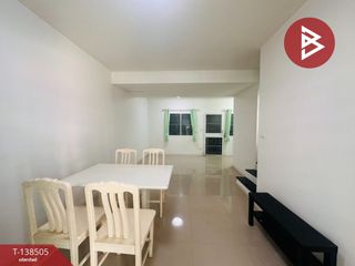 À vendre 3 chambres maison de ville à Sam Phran, Nakhon Pathom