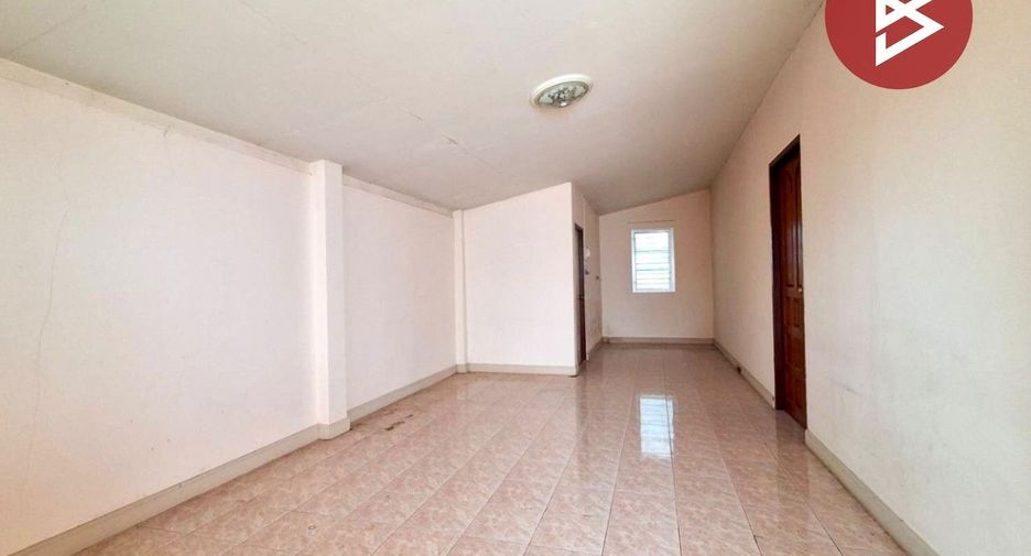 Haus zum Kauf mit 1 Zimmer in Laplae, Uttaradit