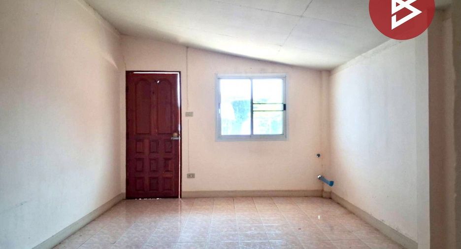 Haus zum Kauf mit 1 Zimmer in Laplae, Uttaradit