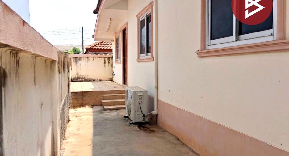 Haus zum Kauf mit 1 Zimmer in Laplae, Uttaradit