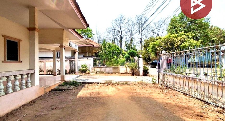 Haus zum Kauf mit 1 Zimmer in Laplae, Uttaradit