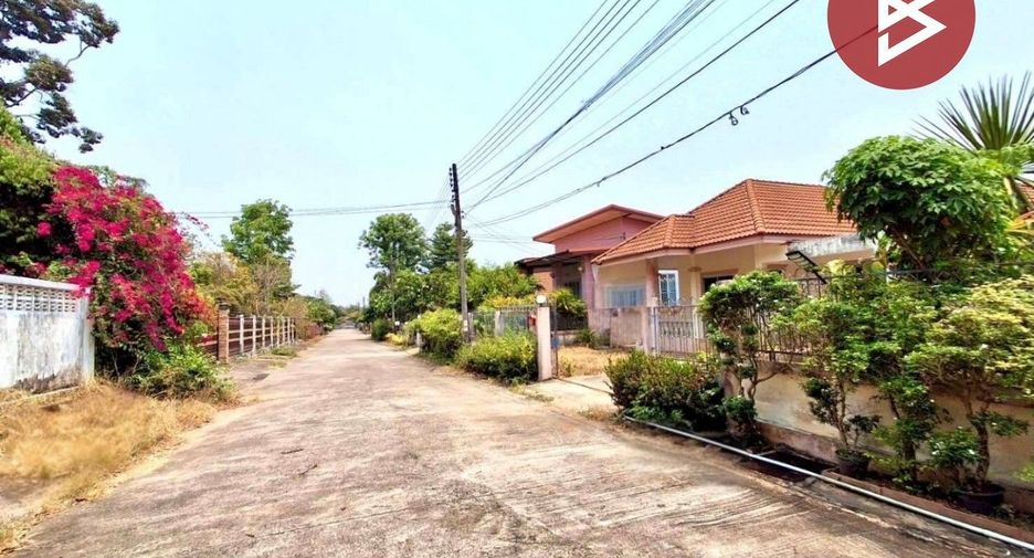 Haus zum Kauf mit 1 Zimmer in Laplae, Uttaradit