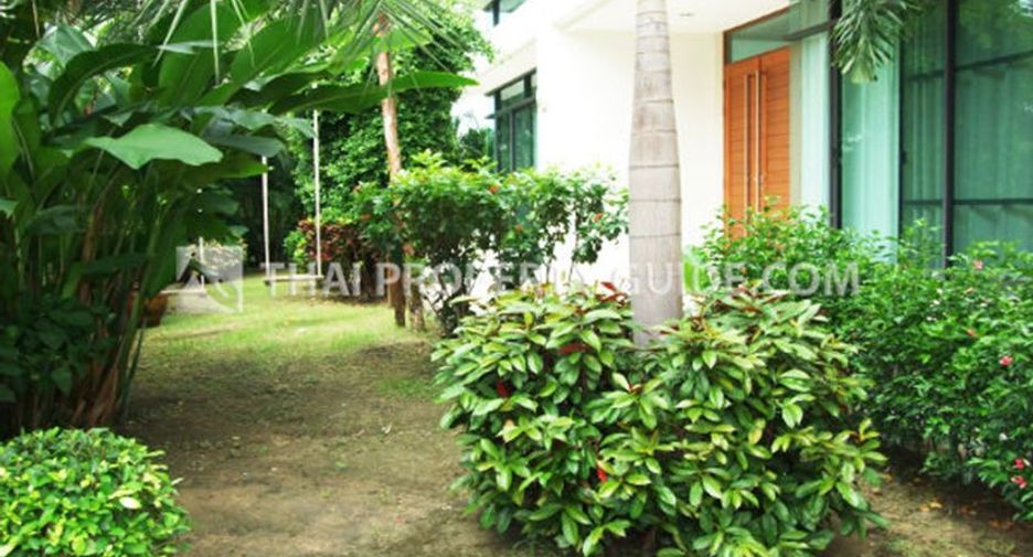 Casa en alquiler de 4 habitaciones en Pak Kret, Nonthaburi