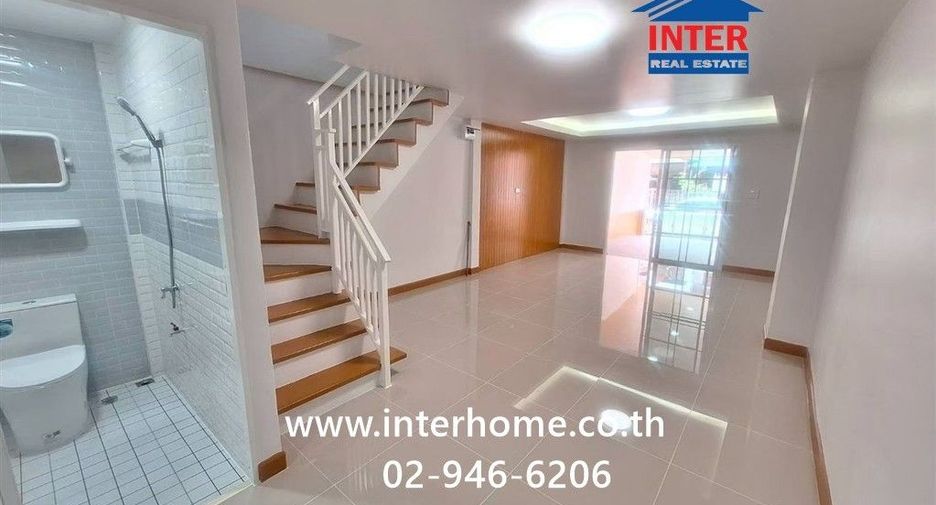 For sale 2 bedrooms townhouse in Sai Mai, Bangkok