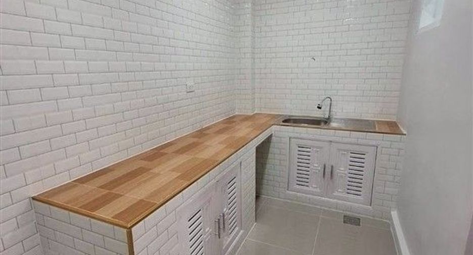 For sale 2 bedrooms townhouse in Sai Mai, Bangkok