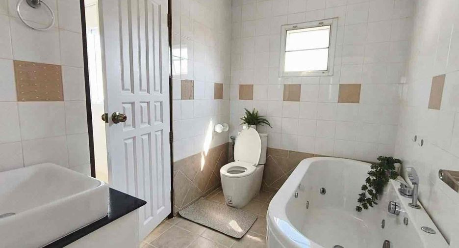 For rent 5 ベッドルーム villa in East Pattaya, Pattaya