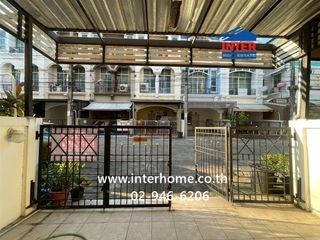 For sale 3 bedrooms townhouse in Lat Phrao, Bangkok