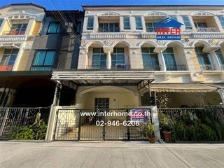 For sale 3 bedrooms townhouse in Lat Phrao, Bangkok