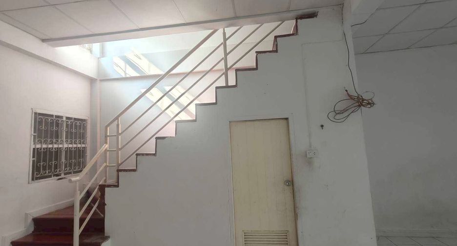 For sale 2 bedrooms townhouse in Bang Phli, Samut Prakan