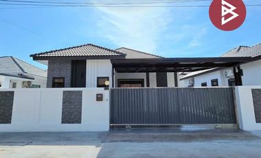 Casa adosada en venta de 3 habitaciones en Bang Lamung, Chonburi