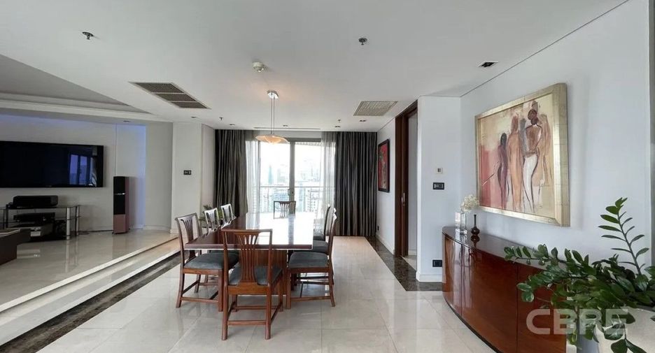 Condo en venta de 4 habitaciones en Khlong Toei, Bangkok