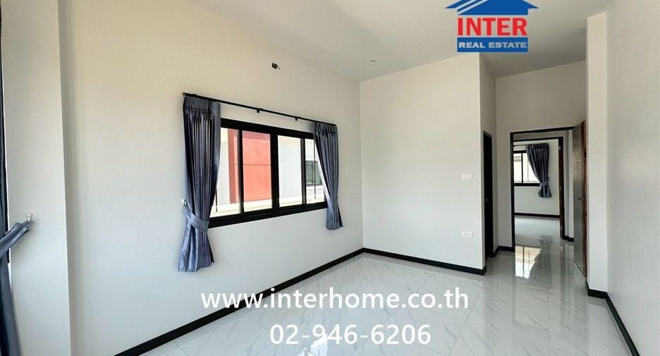 For sale 3 bedrooms house in Ban Pho, Chachoengsao