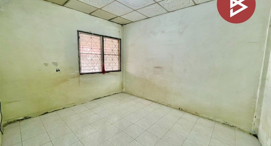 Reihenhaus zum Kauf mit 2 Zimmer in Mueang Saraburi, Saraburi