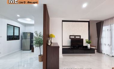 For sale 3 bedrooms townhouse in Suan Luang, Bangkok