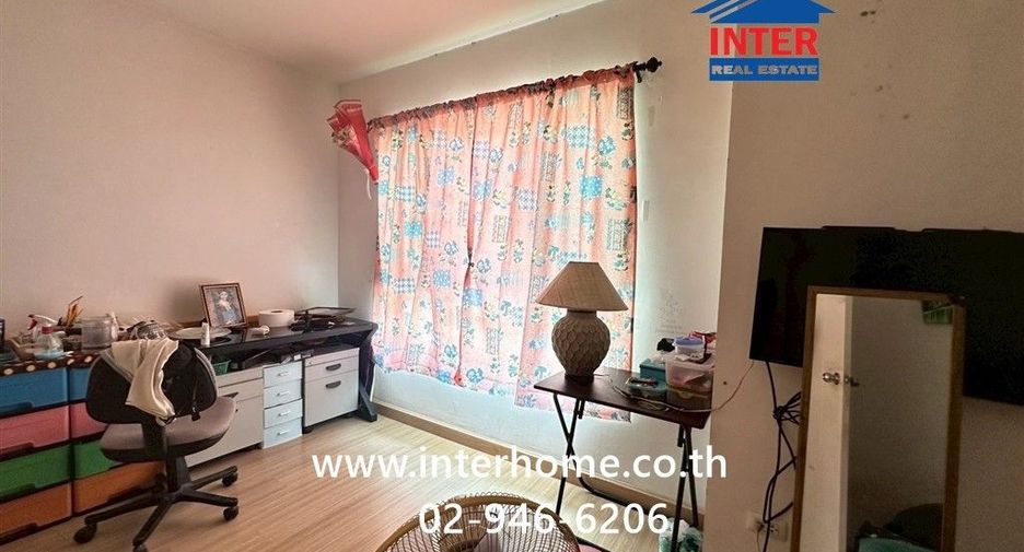For sale 3 bedrooms townhouse in Mueang Pathum Thani, Pathum Thani