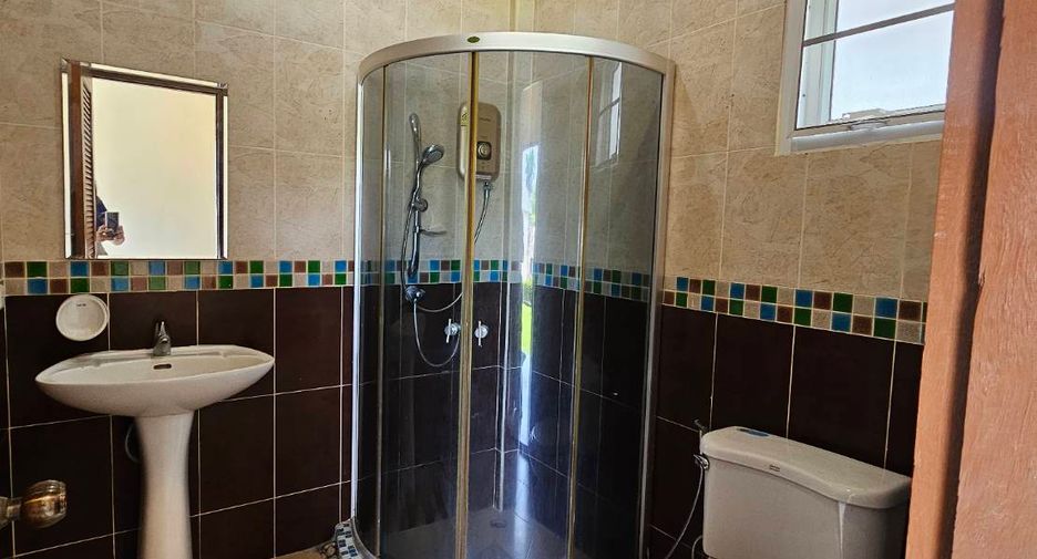 For rent 3 bedrooms villa in Bang Lamung, Chonburi