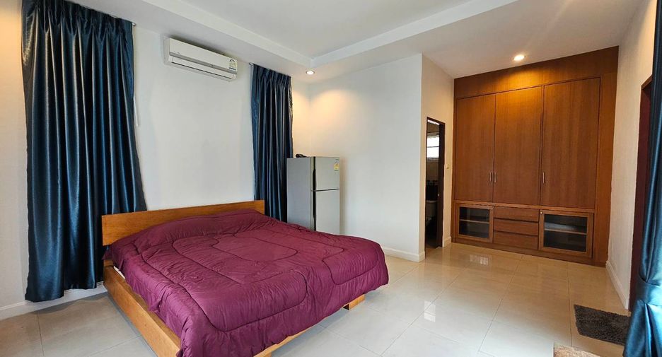For rent 3 bedrooms villa in Bang Lamung, Chonburi