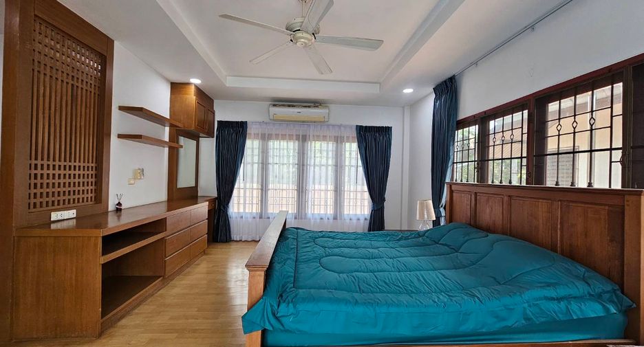 For rent 3 bedrooms villa in Bang Lamung, Chonburi
