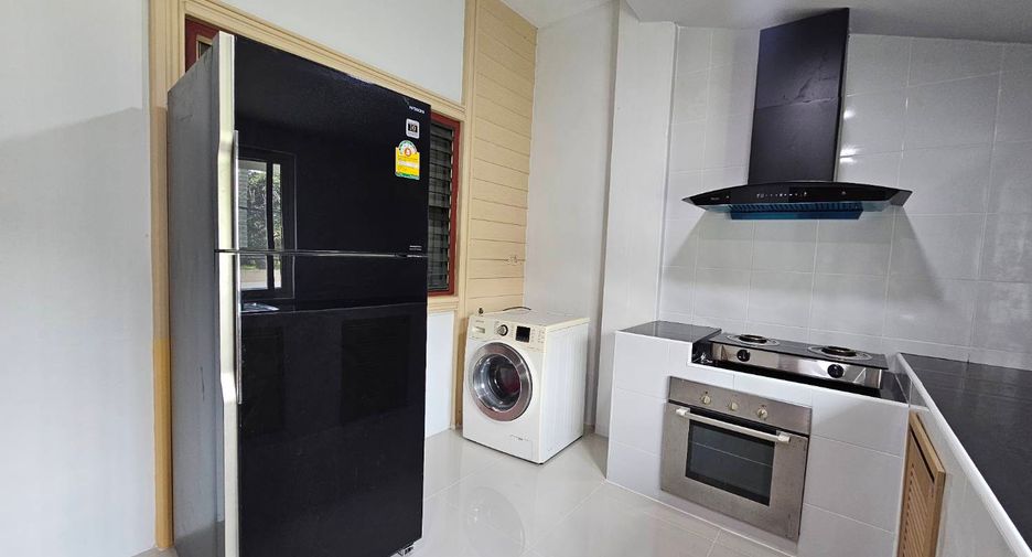 For rent 3 bedrooms villa in Bang Lamung, Chonburi