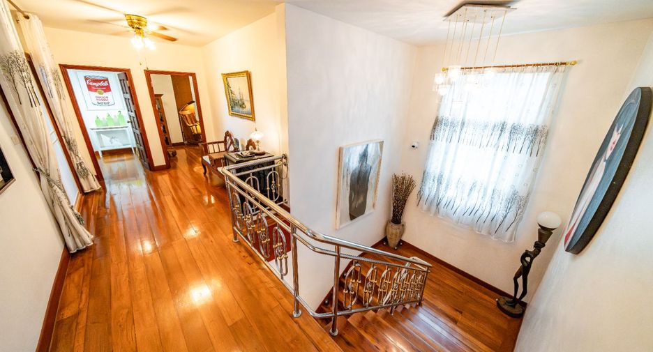 Villa zum Kauf mit 6 Zimmer in Bang Lamung, Chonburi