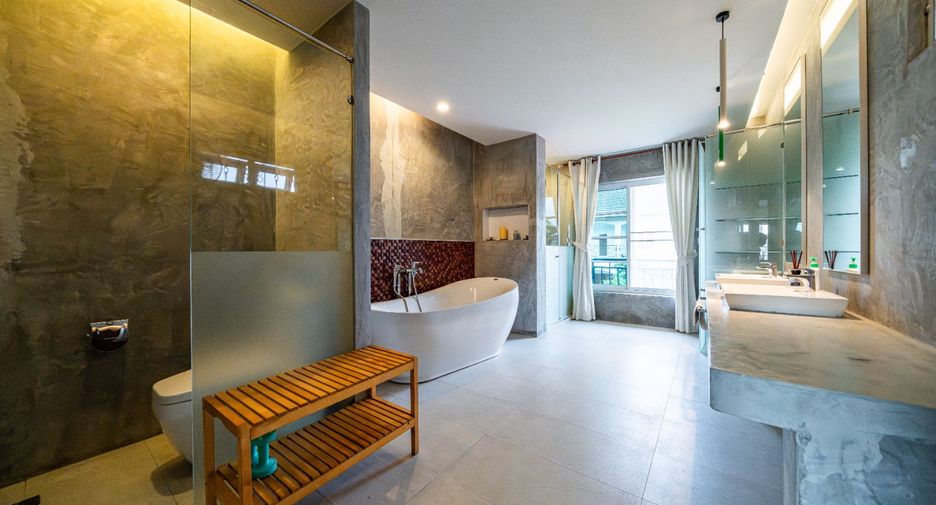 Villa zum Kauf mit 6 Zimmer in Bang Lamung, Chonburi