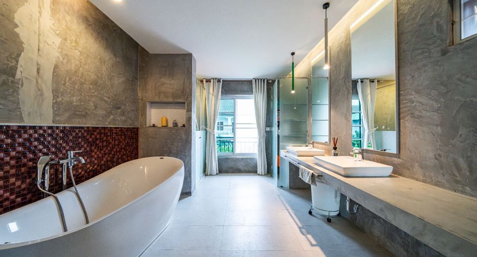 Villa zum Kauf mit 6 Zimmer in Bang Lamung, Chonburi