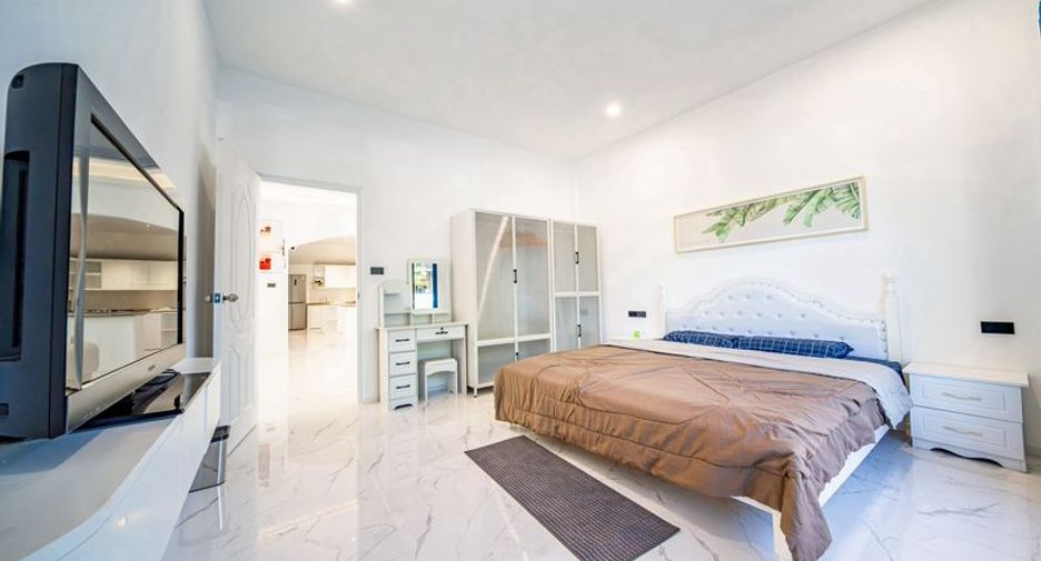 À vendre 5 chambres villa à Bang Lamung, Chonburi