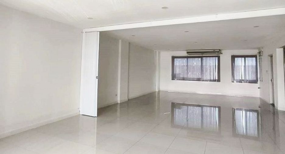 出租 和 出售 办公室 在 Bang Phli, Samut Prakan
