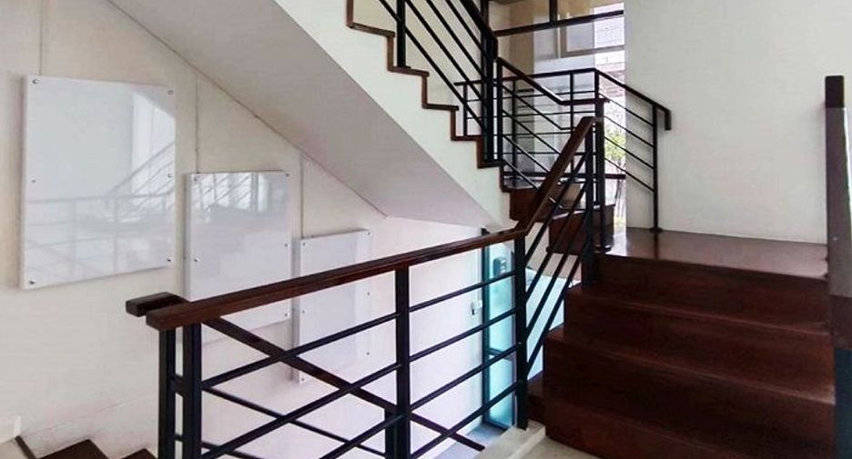 出租 和 出售 办公室 在 Bang Phli, Samut Prakan