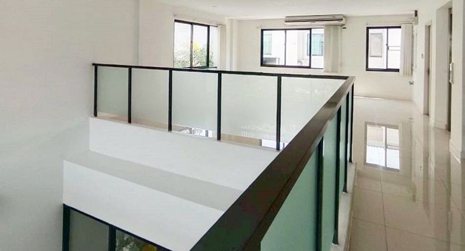 出租 和 出售 办公室 在 Bang Phli, Samut Prakan
