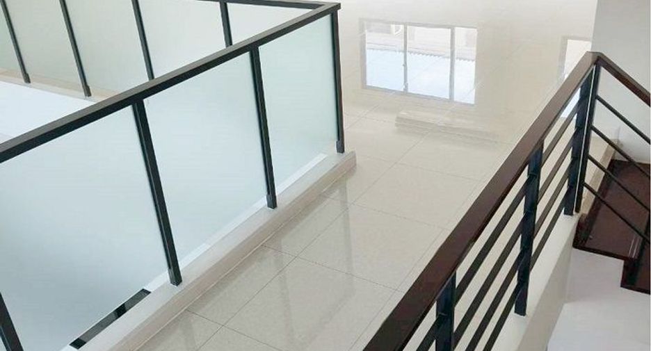 出租 和 出售 办公室 在 Bang Phli, Samut Prakan