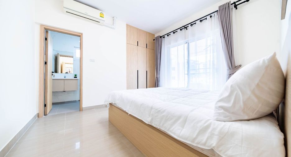 Villa en venta de 5 habitaciones en Bang Lamung, Chonburi