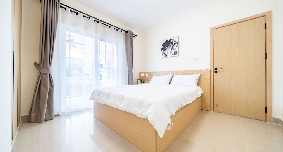 Villa en venta de 5 habitaciones en Bang Lamung, Chonburi