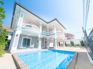 Villa zum Kauf mit 5 Zimmer in Bang Lamung, Chonburi
