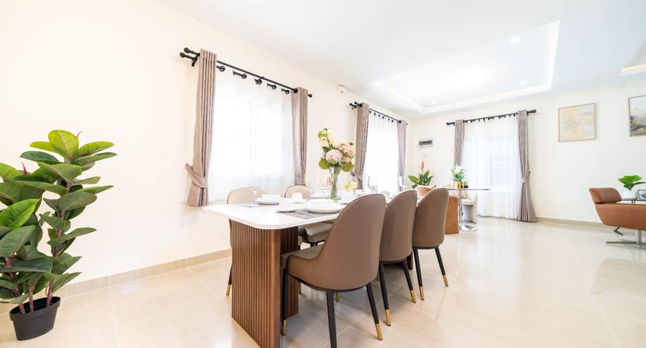 Villa en venta de 5 habitaciones en Bang Lamung, Chonburi