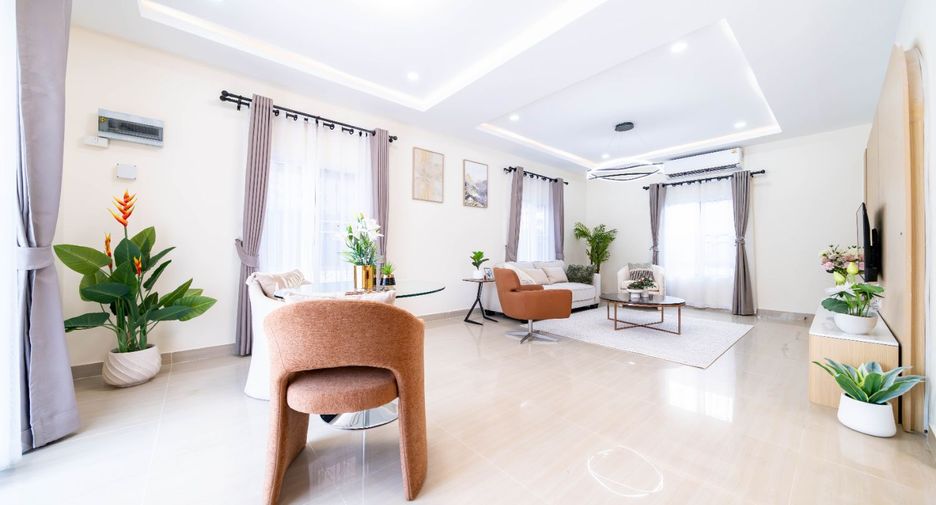 Villa en venta de 5 habitaciones en Bang Lamung, Chonburi