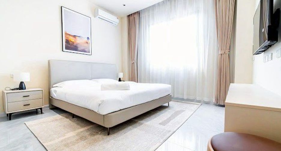 For sale 6 bedrooms villa in Bang Lamung, Chonburi