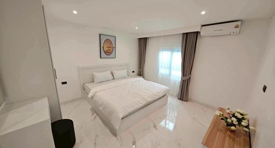 For sale 8 bedrooms villa in Bang Lamung, Chonburi