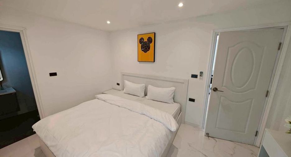 For sale 8 bedrooms villa in Bang Lamung, Chonburi