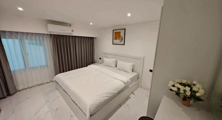 For sale 8 bedrooms villa in Bang Lamung, Chonburi