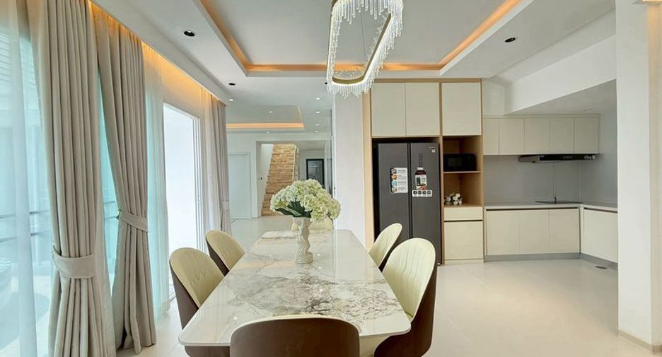 Villa zum Kauf mit 6 Zimmer in Bang Lamung, Chonburi